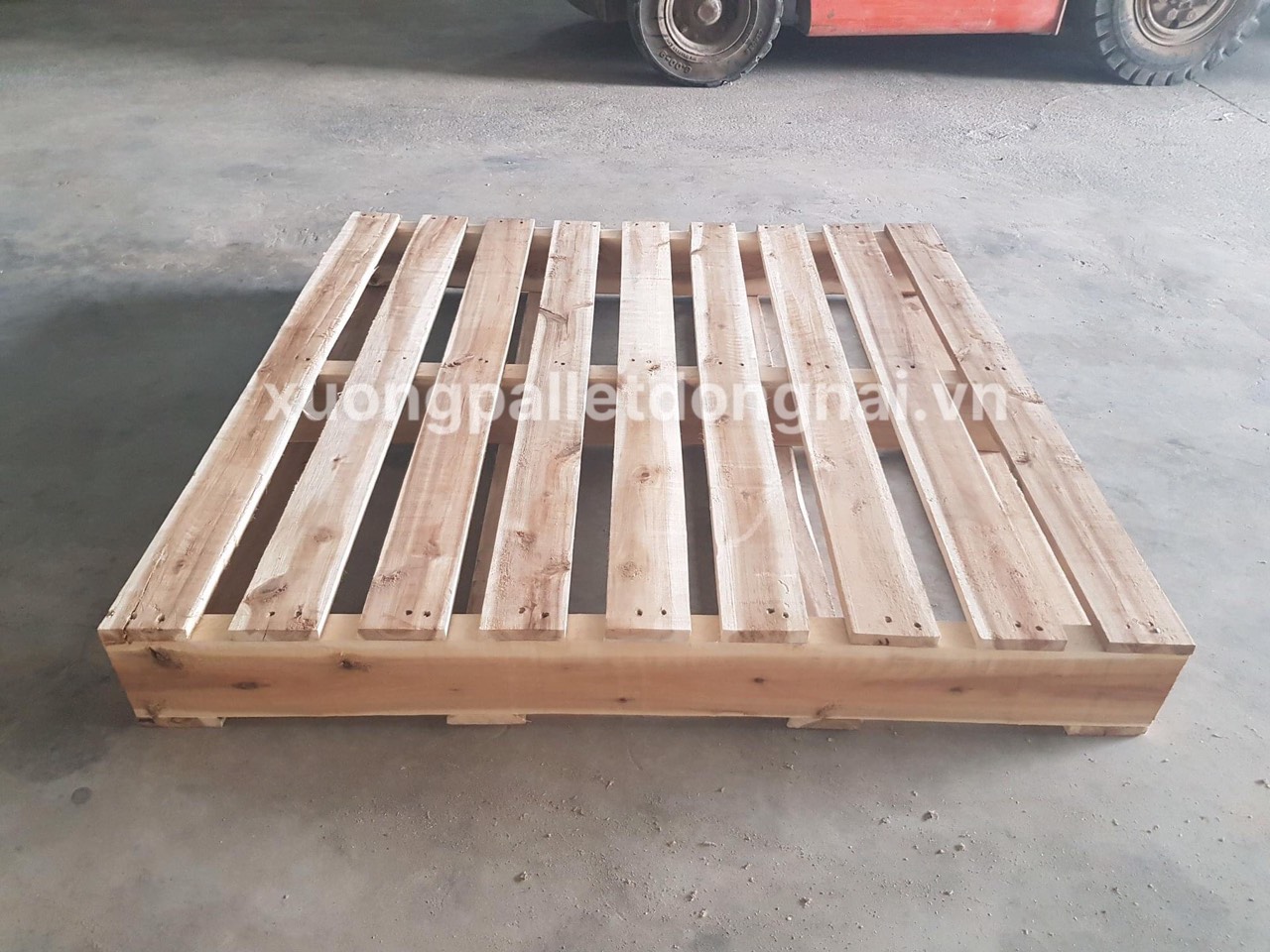 Pallet gỗ kích thước 1100x1300mm