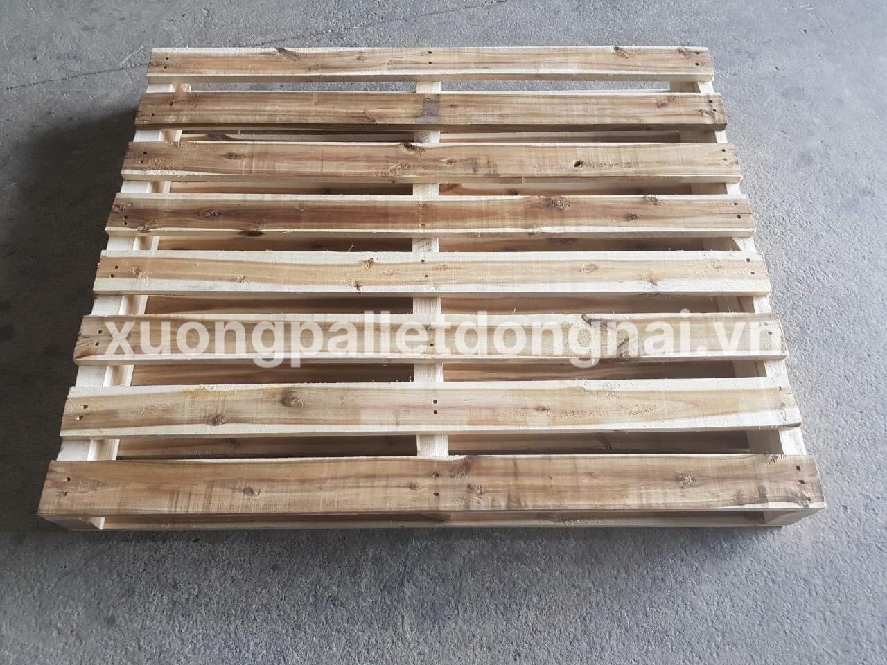 Pallet gỗ tràm kích thước 1100x1100mm